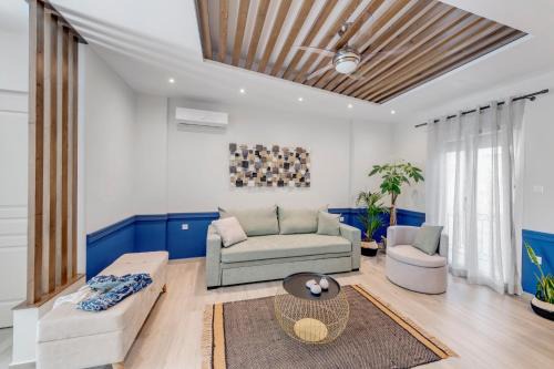 Ermoupoli Apartment | Polis Suite