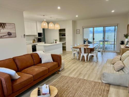 Waterhouse House | Pollie's - Pet Friendly Outside