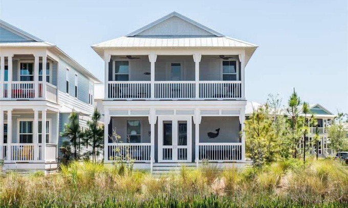 Santa Rosa Beach House | Pond Views! Resort Pools & the Beach! 5 Bikes! - Kraken's Paradise at NatureWalk