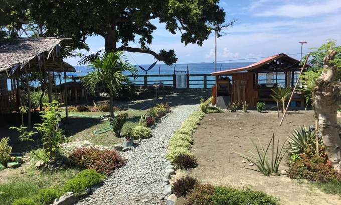 Ampana Villa | Pondok Bailo
