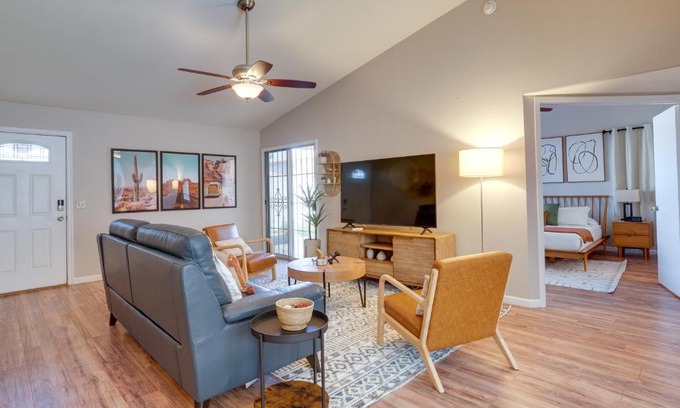 Garden Point House | Pool Access and Fenced Backyard Modern Peoria Home!