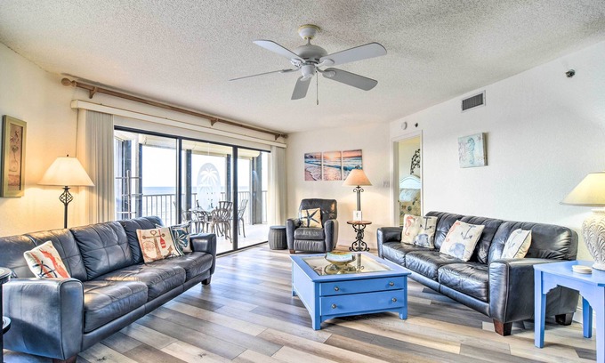 Indian Shores Condo | Pool Access & Beach Views: Indian Shores Condo