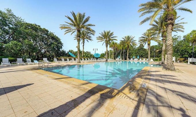 Reunion Apartment | Pool Access & Lanai: Family Gem in Kissimmee!