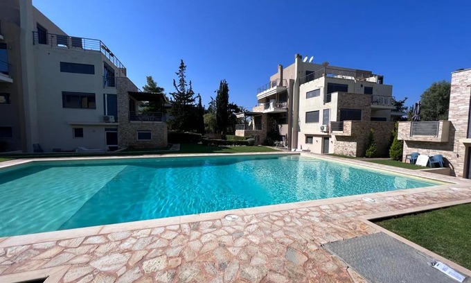 Porto Rafti Apartment | Pool apartment 5 minutes walk from beach