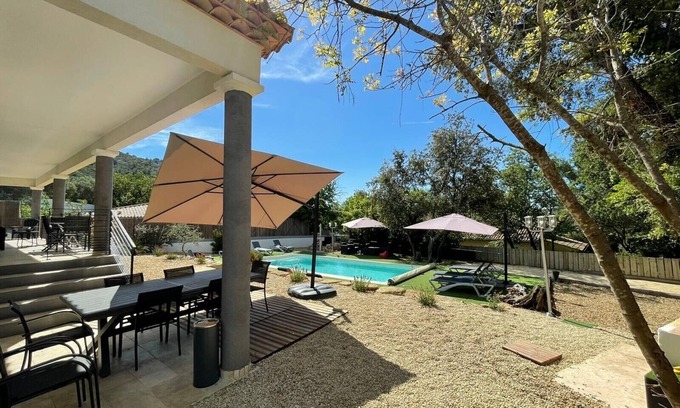 La Valette-du-Var House | Pool at 26 degrees Villa 8 pers, air-conditioned, heated pool