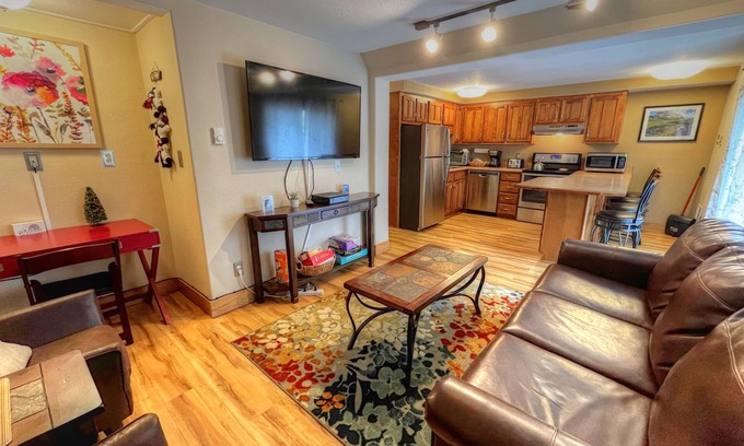 Crested Butte Condo | Pool! Great Rates, Hot Tub, Game Room, On the Shuttle Route!