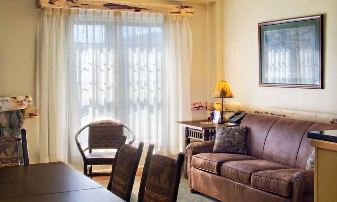 Blodgett Mills Condo | Pool, Hot Tub, Gym | On-Site Waterpark & Spa