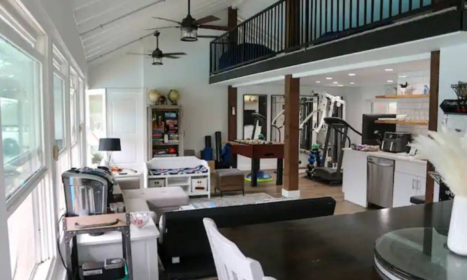 Fort Worth House | Pool House on the Lake with dock
