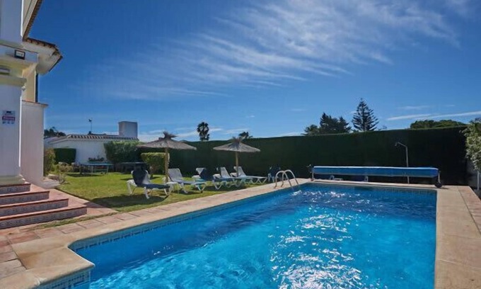 La Gaspara Villa | Pool, Pool table, Table tennis, 3 mins by car to Port, Walk to shops.