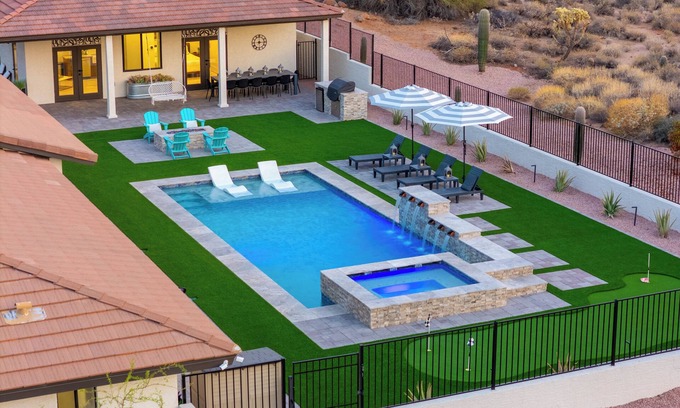 Fountain Hills House | Pool, Spa, Game Room: Luxury Fountain Hills Escape