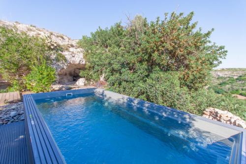 Mgarr Villa | POOL & SPA - wellness VILLA St Martin