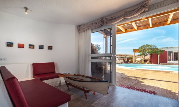 La Pared Apartment | Pool studio - Agua - Surf & Yoga Villa