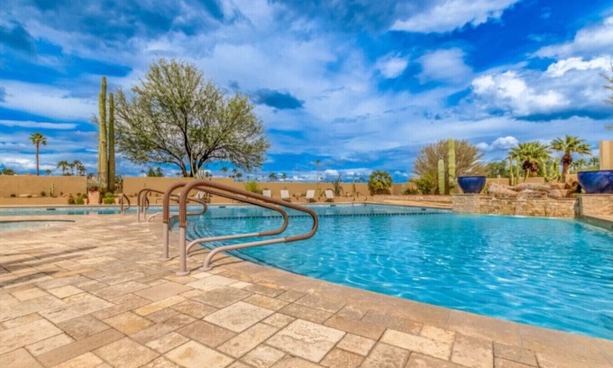 Rio Verde Apartment | Pool, Tennis, Gym & Hot Tub | 55+ Resort-Style Mountain Stay