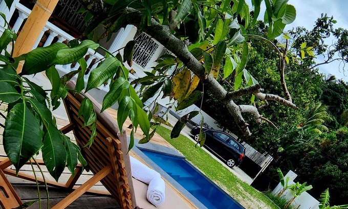 Beau Vallon Villa | Pool villa in Beau Vallon with bamboo dining shelter
