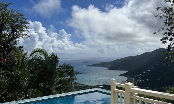 Maho Bay Quarter Villa | Pool Villa w/Huge Ocean Views Just10 mins from Maho Bay Beach - AC Throughout!