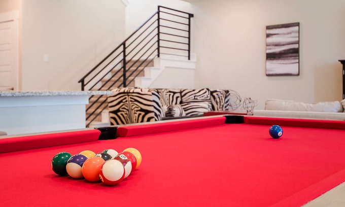 Wellborn House | POOLING AROUND in College Station! Contemporary Townhome in Great Location!