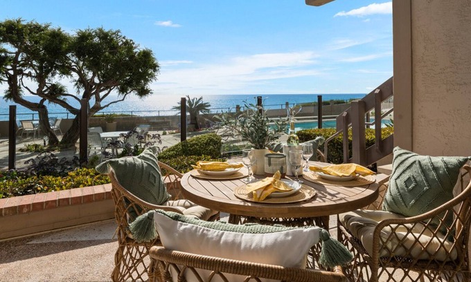 Solana Beach Condo | Poolside and Beachfront Remodeled Close to Everything!