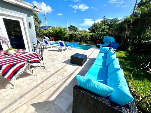 Wilton Manors House | POOLSIDE MANOR - Men Only Clothing-Optional
