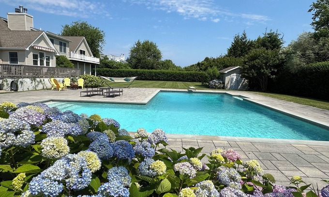 Orient Point House | Poolside Orient Pt by the sea