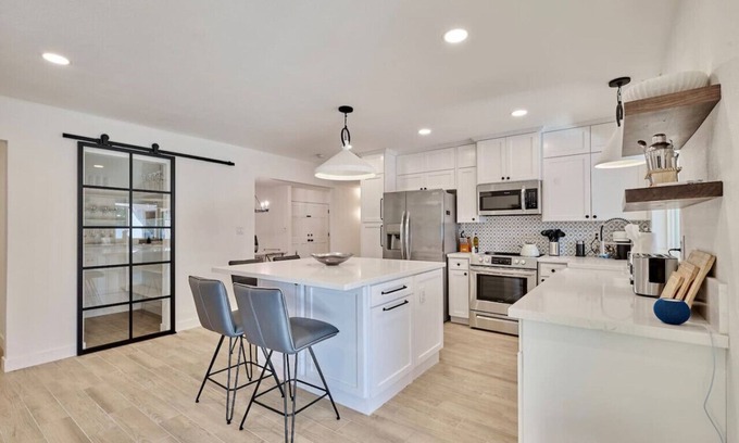 Paradise Valley Village House | Poolside Paradise - 4bed Home in Perfect Location