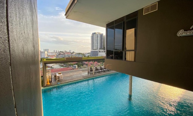 Tanjong Bidara Apartment | Poolside Suite - Amanjiwa 99 Residences