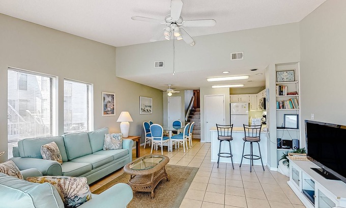 East End House | Poolside townhouse with deck, beach gear, washer/dryer, on-site pool, grill