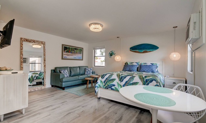 St. Pete Beach Condo | Poolside Updated Studio Across from the Beach!