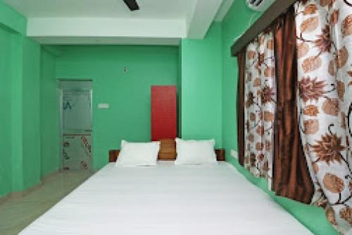 Kolkata Hotel | POP 84811 Hotel Sea Palace