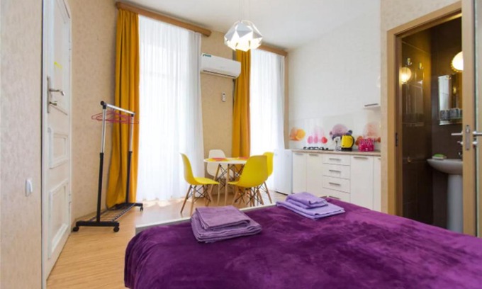 Tbilisi City Centre Apartment | Pop Art Studio Apartment