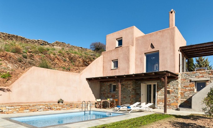 Kea House | Pop House-Colorful living overlooking the Aegean