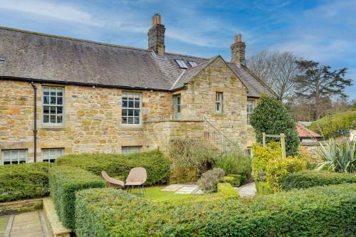 Alnmouth House | Pope Lodge: Stunning Stone Coach House Conversion