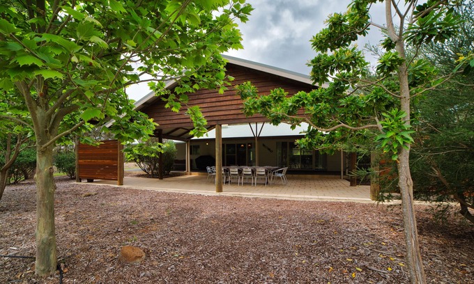 Quedjinup House | Popeye's Patch Pet Friendly