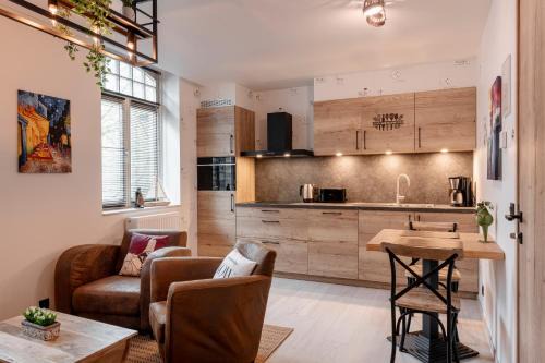 Ypres Apartment | Poppies Flats