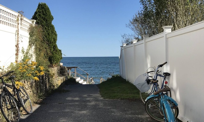 Popponesset House | Poppy Cottage w central air, sleeps 8, only 0.3 to private beach!