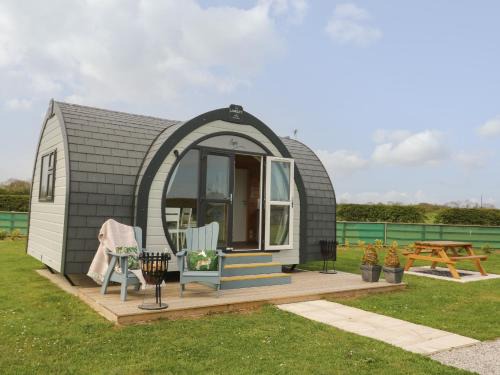 Hornsea House | Poppy