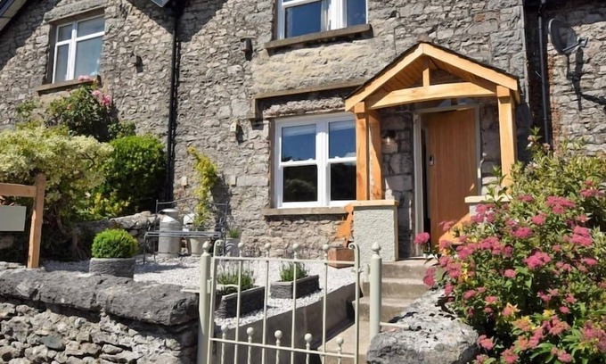 Grange-over-Sands House | Poppy's Nook Summary: