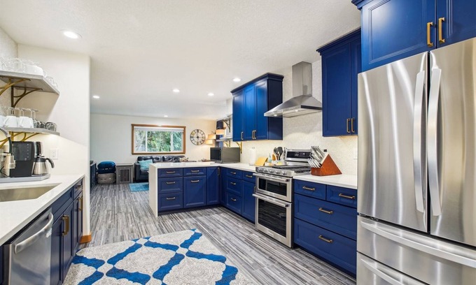 Cannon Beach House | Poppy's Place - New Listing! Beachcomber Vacation Homes
