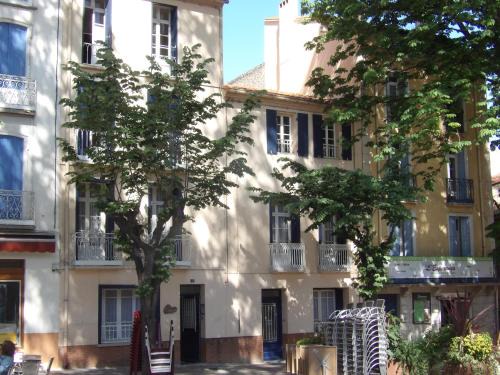 Ceret Apartment | Poppys