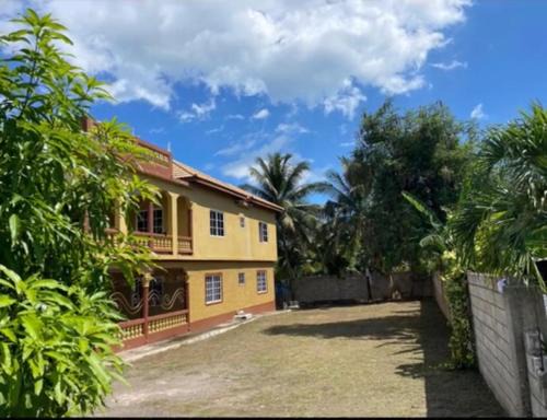 Old Harbour House | Pops villa mass