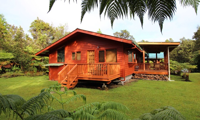 Volcano House | Popular 3 bdrm 2 bath house minutes from Natl Park & Volcano Village