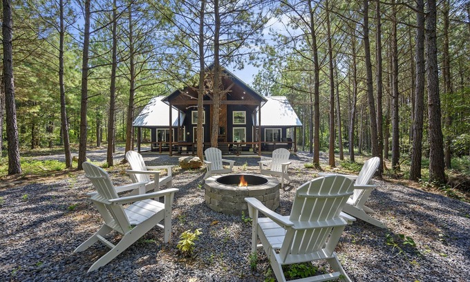 Pickens Cabin | Porch Nights, Firelight & Room to Unwind