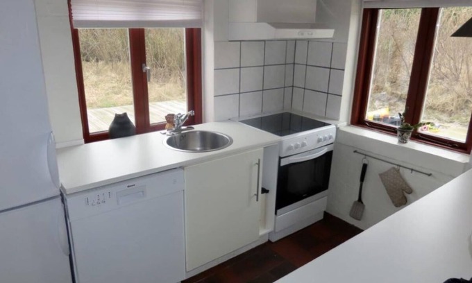 Henne Strand House | Porsehuset - Three Bedroom House, Sleeps 7