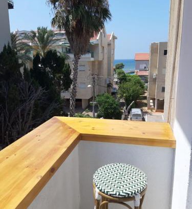 Haifa Apartment | PORT CITY HAIFA - BAT GALIM 25 mtrs from the beach & Rambam