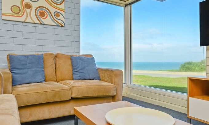 Port Elliot Apartment | Port Elliot | Beachfront | Entertaining Terrace Space