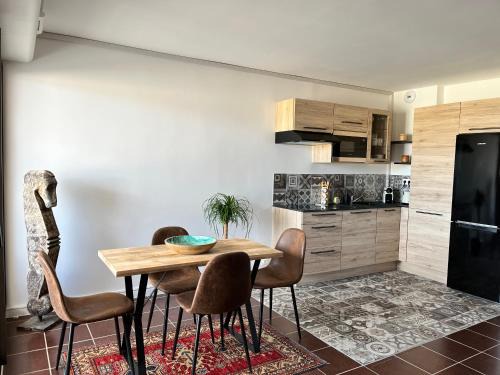 Port Grimaud Apartment | PORT GRIMAUD GOLFE ST TROPEZ BEL APPARTEMENT