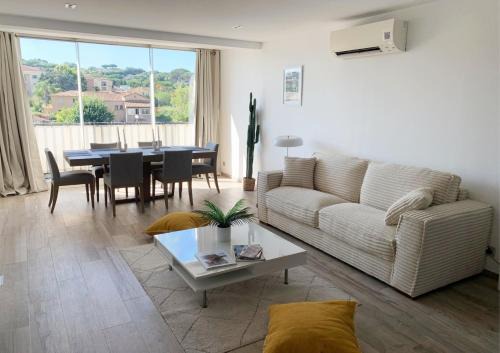 Saint-Tropez Apartment | Port Saint Tropez superbe appartement au calme avec parking