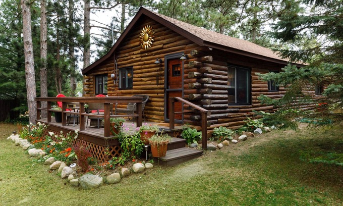 Port Sanilac Cabin | Port Sanilac Log Cabin-Incredibly Cute!