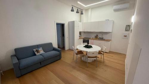 Central Station Apartment | Porta Venezia - quiet home in Old Milan