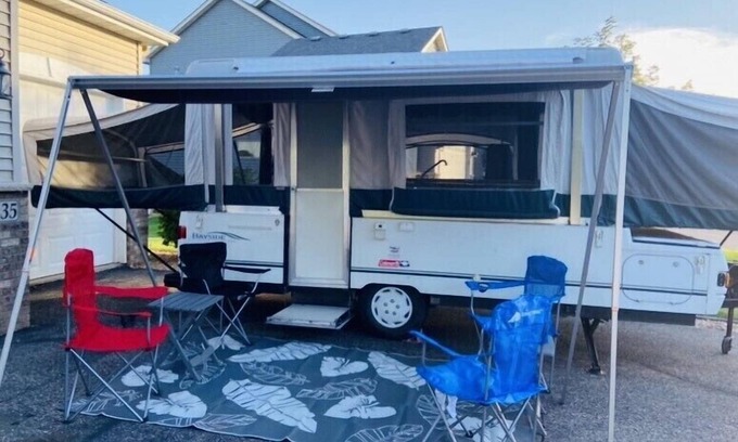 Waconia House | Portable Travel Popup Camper Pet Friendly AC/Heat