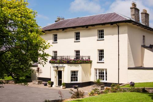 Pembroke House | Portclew House